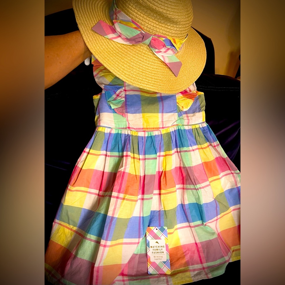 New Adorable Sun Dress for Girl 3 to 4 years old, with Sunhat, Tommy Bahama